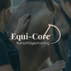 Equi-Core Rumpfträgertraining ist dein acht Wochen Programm für einen starken Pferdekörper in Funktion und dein Einstieg ins tensegrale Pferdetraining.